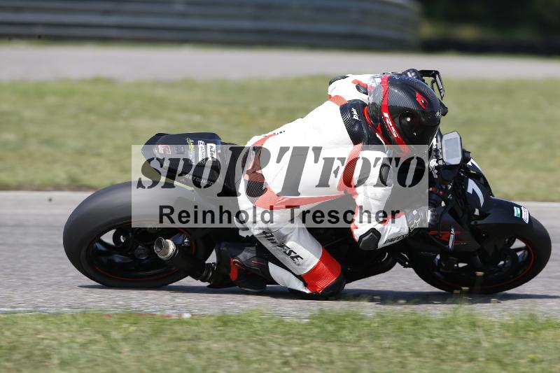 /45 10.08.2025 Plüss Moto Sport ADR/Freies Fahren/77
